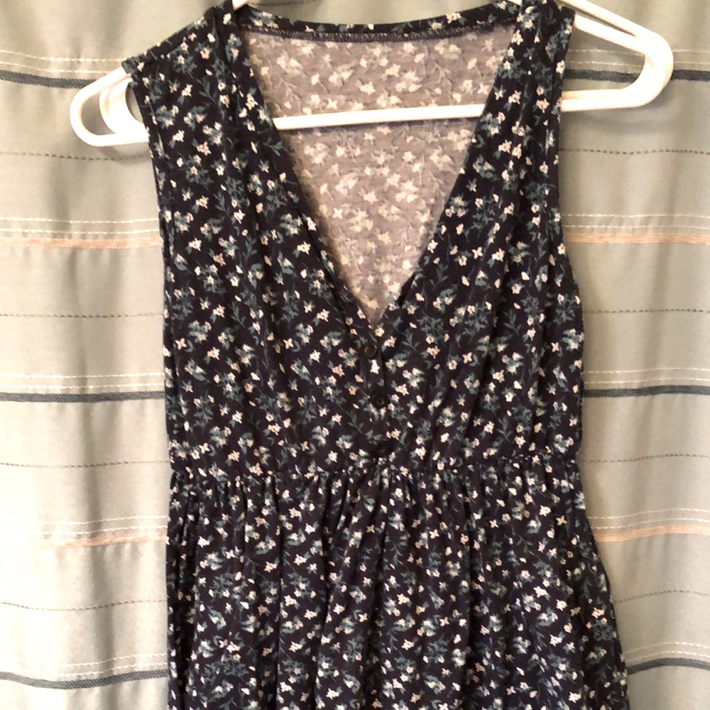 Floral maternity too